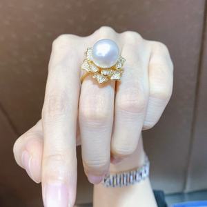 แหวนไข่มุกธรรมชาติสีเงิน 12-11 มม. สไตล์ญี่ปุ่น แสงเย็น ประกายเงินแท้ รูปดอกไม้ พร้อมกล่องของขวัญ - Product Image 4