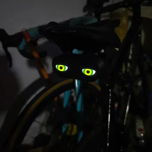 Smart Devil Eyes lumière de vélo APP contrôle 82 Modes LED feu arrière en plastique vélo électrique moto feux arrière photographie - Product Image 6