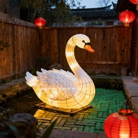 Lanterne de la série animale pour festival de lumières de parc à thème, décoration d'événement Forêt Enchantée, Festival des lanternes chinoises, lanterne cygne, art lumineux