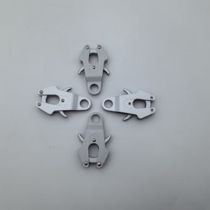 Abrazaderas de Liberación Rápida de Aluminio Anodizado Negro Personalizadas de Fábrica, Tipo Clip de Rana, para Correas de Mascotas, Herrajes de Industria Pesada y Collares - Product Image 6