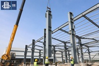 Bâtiments préfabriqués en structure métallique pour entrepôts, ateliers, fermes et utilisation en extérieur