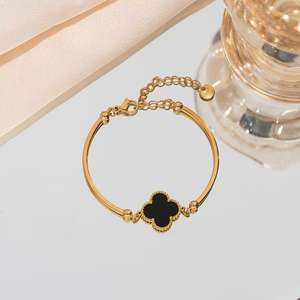 Women's Double-sided Four-leaf Clover Bracelet Stainless Steel Links Gold-color Plating <strong>Fashion</strong> <strong>Accessory</strong> Adjustable Opening - Product Image 5