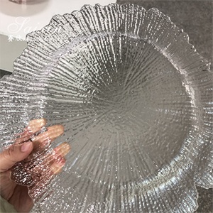 Platos <span class=keywords><strong>Transparentes</strong></span> Baratos para Cena, Decoración de Mesa de Boda, Plato de Presentación Transparente con Borde Ondulado de Vidrio de 13 Pulgadas - Product Image 4