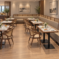 Table de restaurant, plateau rectangulaire en pierre veinée blanche avec bordure en bois foncé et base à colonne centrale pour café et bistrot