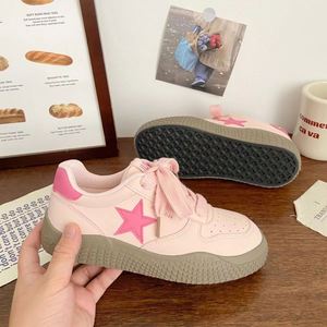 Baskets plateforme rétro américaines pour femmes, motif étoile, style niche, chaussures décontractées blanches pour étudiantes, usage quotidien, transfrontalières, collection automne - Product Image 5