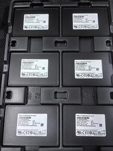 Disque SSD d'entreprise GUIXING, utilisé, MZQL2960HCJR-00B7C PM9A3 U.2 960G B7C SATA 6 Gbps SSD - Product Image 2