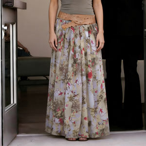 กระโปรงยาวทรงวินเทจพิมพ์ลายดอกไม้สไตล์รีสอร์ท เนื้อผ้าตาข่ายเอวต่ำ สีตัดกัน ดีไซน์พลิ้วไหว - Product Image 3