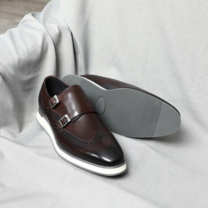 Los zapatos de hombre de negocios Mengke de moda hechos a mano a medida de gama alta se venden bien como zapatos de cuero Casuales - Product Image 6