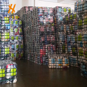 Kilo de Ropa Vintage Fardos De Ropa De Marca A Granel Ropa Vintage - Product Image 1