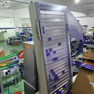 Imprimante à tampons haute vitesse avec système d'alimentation entièrement automatique, machine d'impression à tampons rotative à fermeture par torsion avec système de ligne de convoyeur - Product Image 6