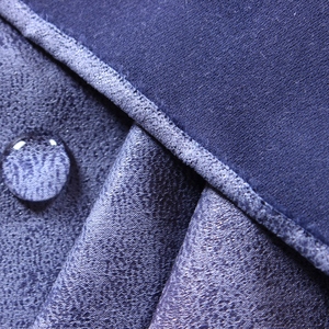 Tela de gamuza reciclada con doble trama y 100% RPET, certificada por GRS, engrosada y antiarrugas, para prendas de vestir, bolsos y zapatos. - Product Image 1