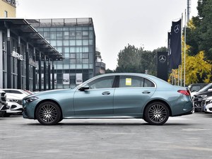 Nouvelle Mercedes Classe C 260 L Sport Executive Sedan 2026, 150 kW de puissance, transmission 9G <span class=keywords><strong>Tronic</strong></span>, transmission intégrale, toit ouvrant panoramique, assistance à la navigation - Product Image 4