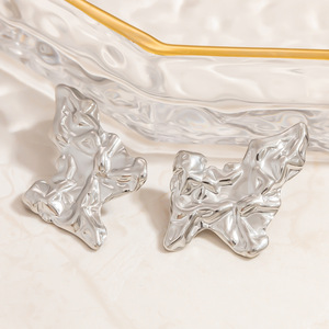 Pinzas para el Cabello de Acero Inoxidable, Diseño Plegado en Dorado y Plateado, Moda Casual para Mujer, EH11714G - Product Image 3