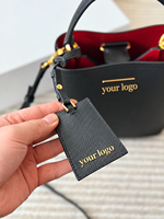 Tas Tangan Wanita Mewah Model Bucket Kulit Bertekstur Hitam, Tas Selempang Bahu dengan Pegangan Atas, Aksesoris Emas, Logo Custom