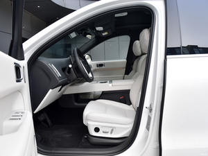 Nuova Auto Lixiang L6 2024 Pro Max, SUV Ibrido a 5 Posti e 5 Porte, Design Elegante, Disponibile in Stock, Prodotta in Cina nel 2025 - Product Image 4