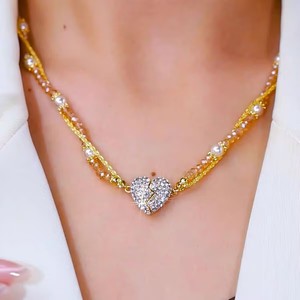 Nuova Collana di Perle a Forma di Cuore Magnetico 2025, Versatile ed Elegante <span class=keywords><strong>È</strong></span> una collana alla clavicola molto popolare con un tocco francese. - Product Image 3