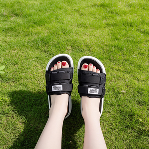 Sandalias de Plataforma Antideslizantes Ligeras para Hombre 2026, Chanclas Abiertas con Doble Hebilla, Suaves, para Invierno, Playa y Exteriores, Estampadas - Product Image 6