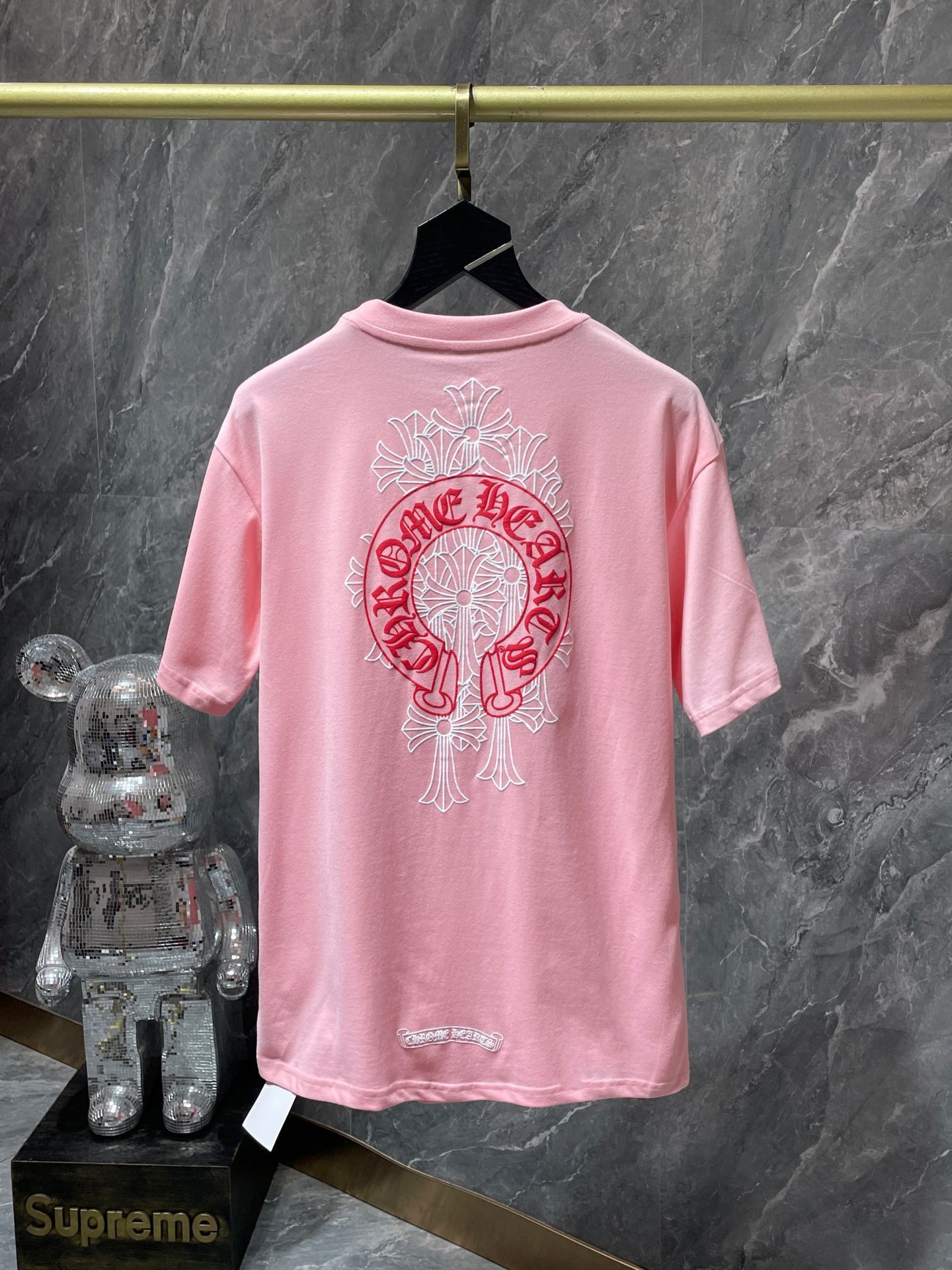 8015 สีชมพู