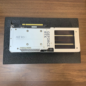 Tarjeta Gráfica Usada Dual GeForce RTX 4060 Ti White OC Edition de 8GB GDDR6 con Soporte de Memoria de 8GB GDDR6 de 128 bits y OverClock - Product Image 4
