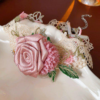 Collar de diamantes con incrustaciones de perlas de flores de tela de gama alta, diseño dulce fresco, serie forestal, accesorio de regalo al por mayor