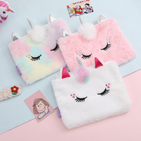 Trousse de Maquillage Kawaii 3D Licorne à Cornes Argentées en Peluche Moelleuse, Étui de Voyage Brodé Étoiles pour Crayons et Cosmétiques, Cadeau pour Adolescentes et Enfants