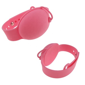 Dispenser disinfettante per mani in Silicone con logo personalizzato, bracciale in silicone personalizzato, portachiavi con bracciale in silicone - Product Image 2