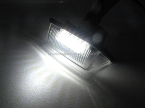 ไฟส่องป้ายทะเบียนรถยนต์แบบ LED สำหรับ Crown (03~09) - Product Image 2