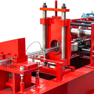 Machine de formage à rouleaux pour cadre de support de panneaux solaires, machine de fabrication de profilés en C et en U pour systèmes solaires - Product Image 1