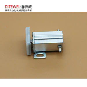 Bras robotique Alfa avec cylindres de préhension magnétiques 1815CH et 1810CH, composants pneumatiques à simple effet - Product Image 3