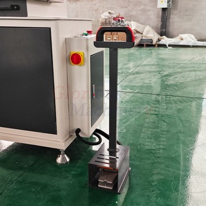 Machine de poinçonnage <span class=keywords><strong>hydraulique</strong></span> pour fenêtres à verrou carré, poinçonneuse de persiennes Sline, machine de poinçonnage d'aluminium - Product Image 3