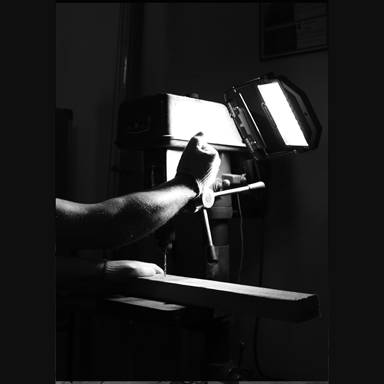 литий-ионный аккумулятор черный прожектор складной рабочий свет для ремонта машины работы на продажу