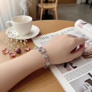 Vendita calda Trending moda stella fiore farfalla eleganti ragazze gioielli bracciali all'ingrosso polsino bracciali - Product Image 3