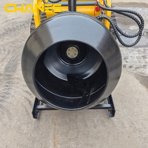 Tout nouveau mini mélangeur de ciment de chargeur de direction de dérapage même taille que d'autres marques avec le composant de moteur de noyau - Product Image 2
