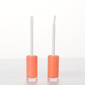 Usine directe couleur <span class=keywords><strong>bonbon</strong></span> orange couleur personnalisée 5ml contenants de brillant à lèvres <span class=keywords><strong>tube</strong></span> avec baguette - Product Image 3
