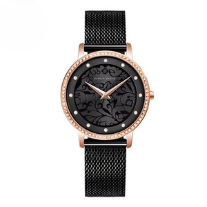 Nouvelle Montre Femme Décontractée Quotidienne 3BAR, Cadran Gravé Floral 3D Vintage, Lunette Ornée de Cristaux Tendance, Mouvement Quartz - Product Image 1