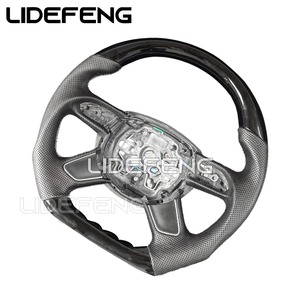 Ruota da corsa su misura di alta qualità all'ingrosso pianoforte in fibra di carbonio volante nero per <span class=keywords><strong>Audi</strong></span> A3 A4 2013-2015 A5 A6 2014-2018