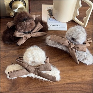 Nouvelles pinces à cheveux simples et grandes à nœud <span class=keywords><strong>papillon</strong></span>, couleur unie, accessoires pour cheveux pour femmes, <span class=keywords><strong>papillon</strong></span>, fausse fourrure, fourrure, pince à cheveux en forme de requin, pince à cheveux en peluche - Product Image 2