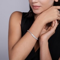 Bracelet de tennis de luxe pour femme en argent sterling S925 avec design en moissanite