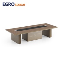 Table de réunion de luxe EGROspace pour salle de conférence, mobilier de bureau, solution d'aménagement commercial