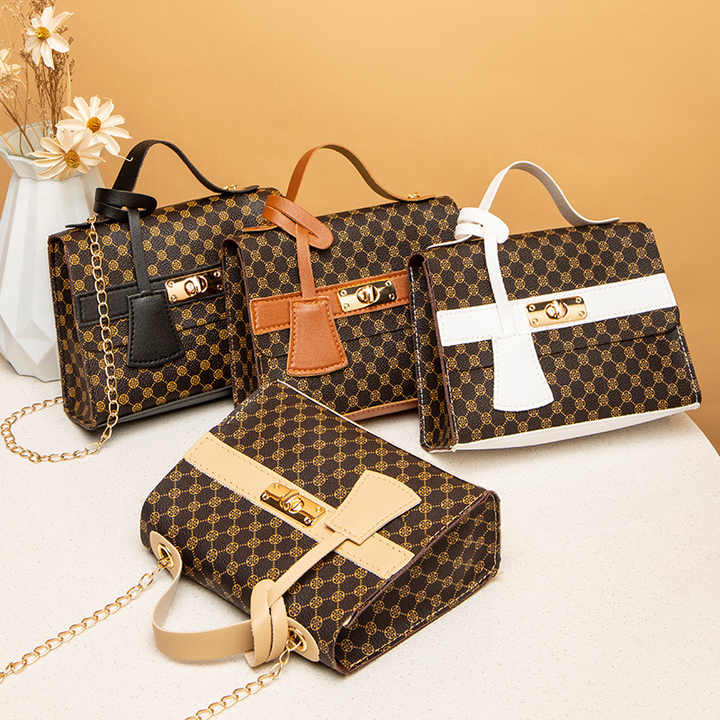 Elegant Large Capacity PU Handbags for Women