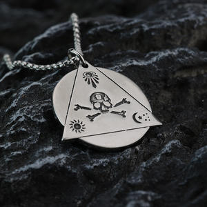 Collier en acier inoxydable avec pendentif pyramide maçonnique vintage, breloque œil porte-bonheur, bijou pour homme, cadeau, design géométrique - Product Image 3