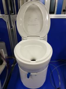 Inodoro Portátil AGE para Autocaravanas, Caravanas, Casas Rodantes y Uso Doméstico - Material PP Blanco, Entrada de Agua para Autocaravana - Product Image 4