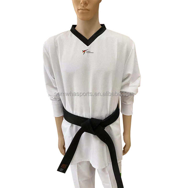 dobok taekwondo fighter