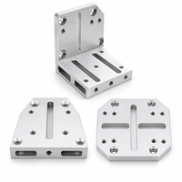 Plaque de jonction en aluminium 6082 à rainures nervurées, composant de connexion modulaire, pièces usinées CNC sur mesure, usinage CNC à tolérance serrée