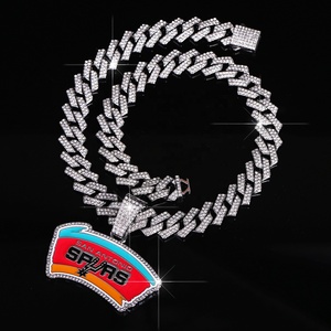 Directo de fábrica San <span class=keywords><strong>Antonio</strong></span> Spurs colgante baloncesto Campeonato collares estilo Hip Hop chapado en oro Iced Out cadena de eslabones cubanos - Product Image 6