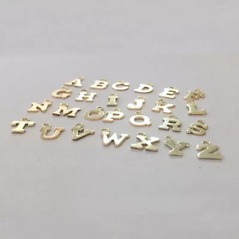 Vente en gros de bijoux de mode A-Z or 14K rempli initiales Alphabet lettre pendentif charme conception pour la fabrication de bijoux Bracelet