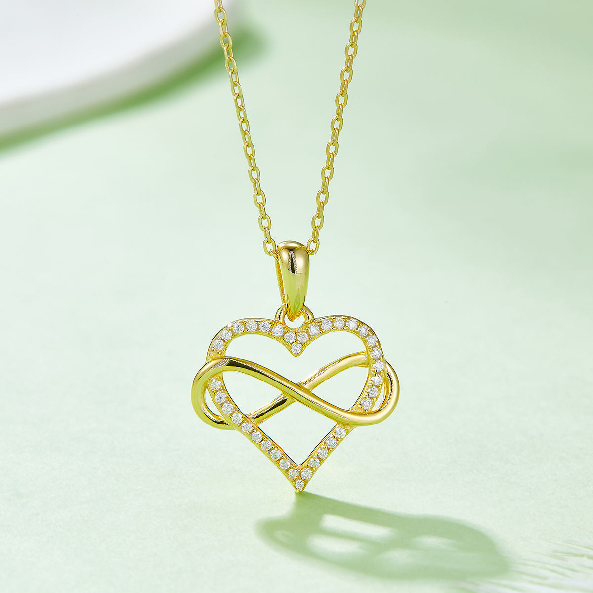 สีเหลือง