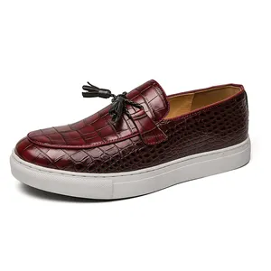 2023 moda klasik erkekler kaykay ayakkabı Pu deri malzeme için el yapımı İtalyan loafer'lar kaykay rahat tıknaz ayakkabı