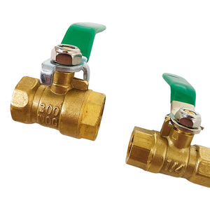 Válvula de bola de latón macizo de fabricación china de 1/2'' para corte de gas/agua en tuberías de gas y compresores de aire - Product Image 4