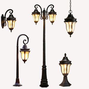 Iluminación Exterior de Jardín de Estilo Europeo Retro Personalizada, Lámparas Colgantes Eléctricas Impermeables IP65 - Product Image 1